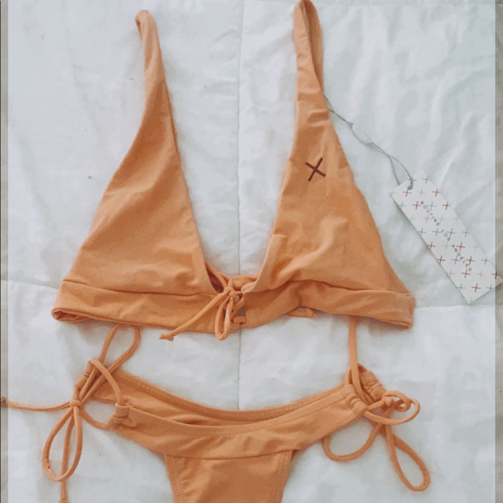 Boutine LA bikini